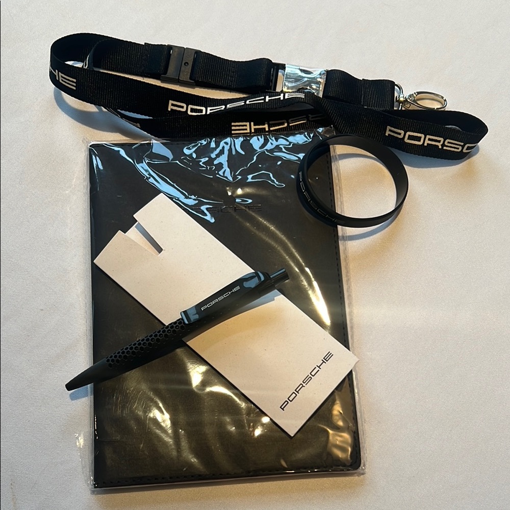 Porsche Design Gift Set Notebook, Pen, Wristband & Lanyard